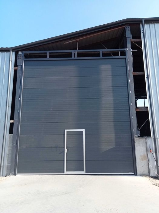 Brama segmentowa garażowa przemysłowa bramy garażowe Rakszawa