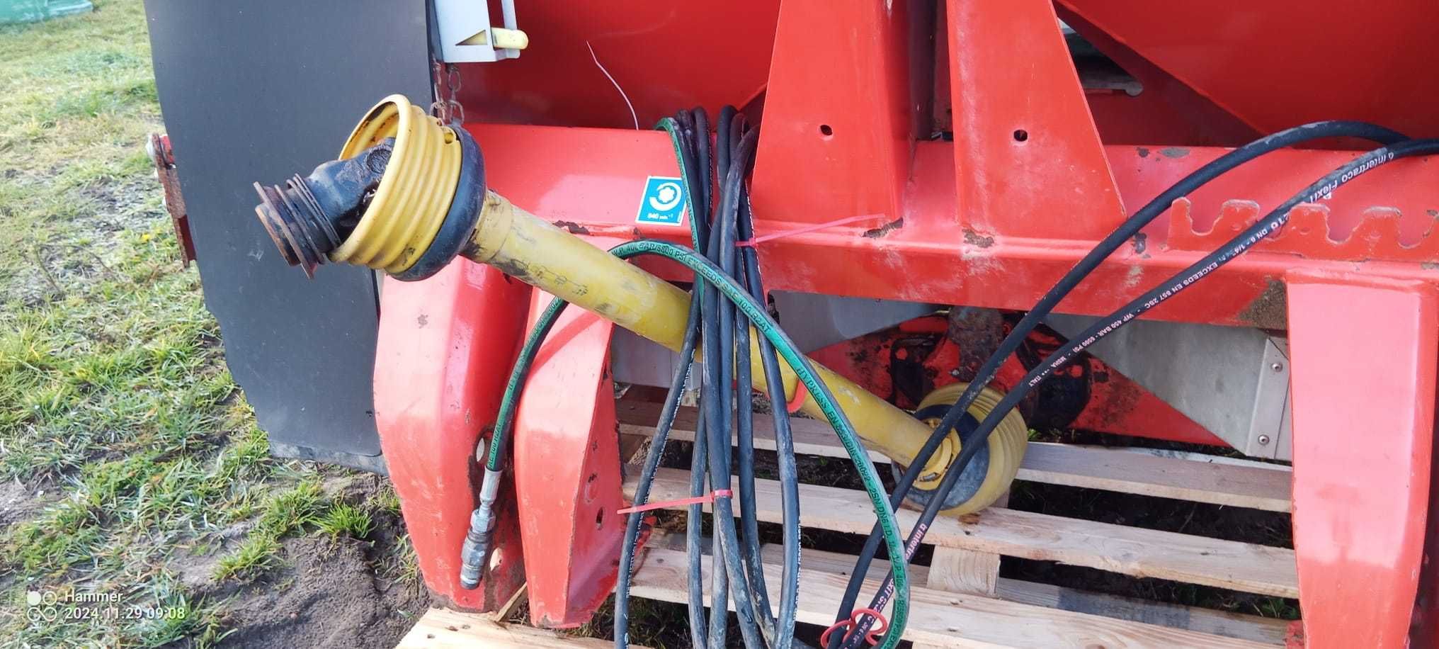 Rozsiewacz nawozu KUHN Axis 20.1 12-18m 2012r. 2000L amazone sulky