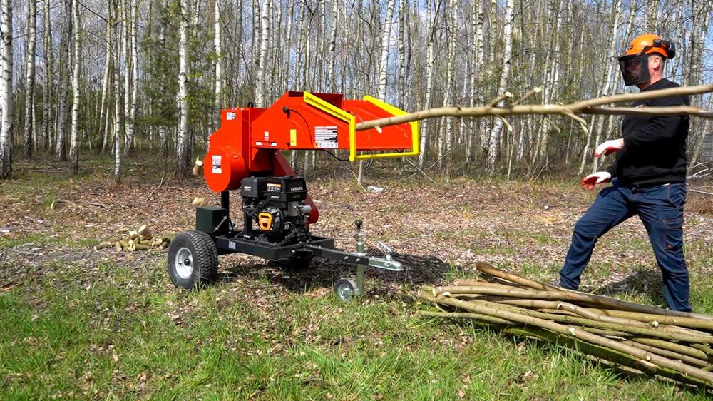 Rębak spalinowy REMET RPS-120 == rozdrabniacz spalinowy == POLSKA