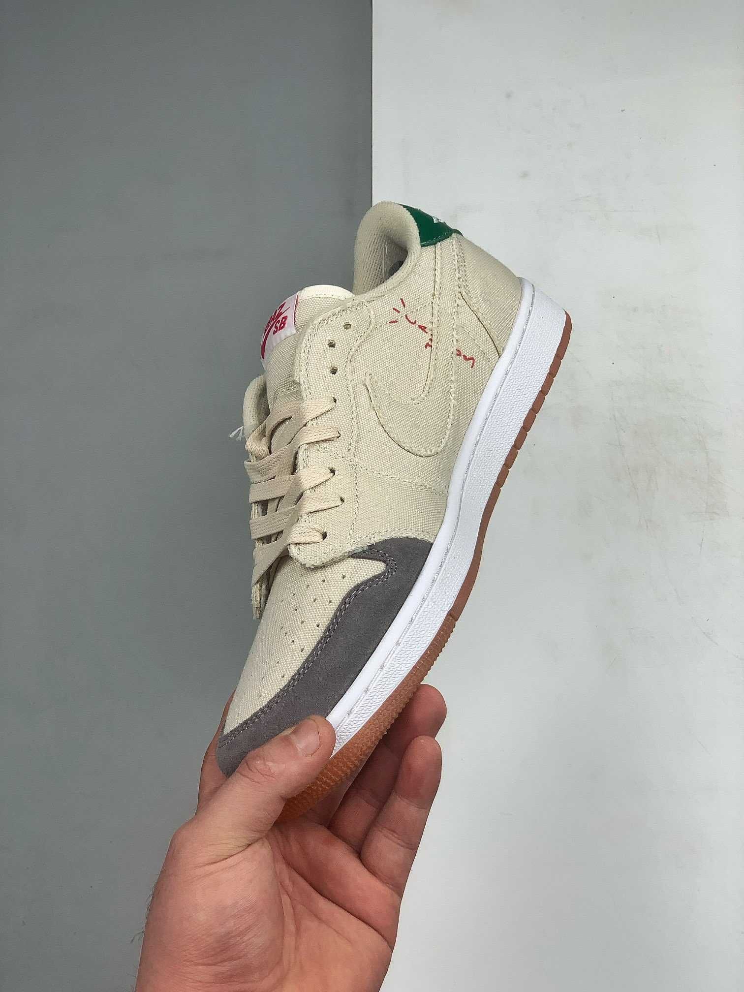 Travis Scott x Air Jordan 1 Low OG