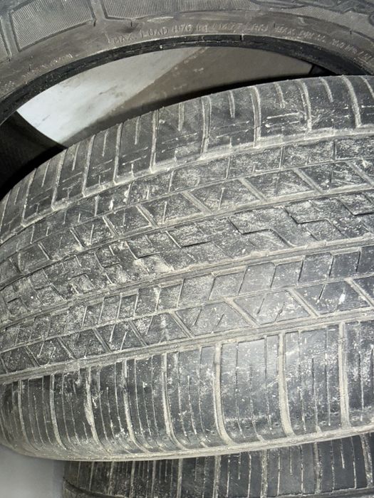 Продам резину Dunlop 235/45/18