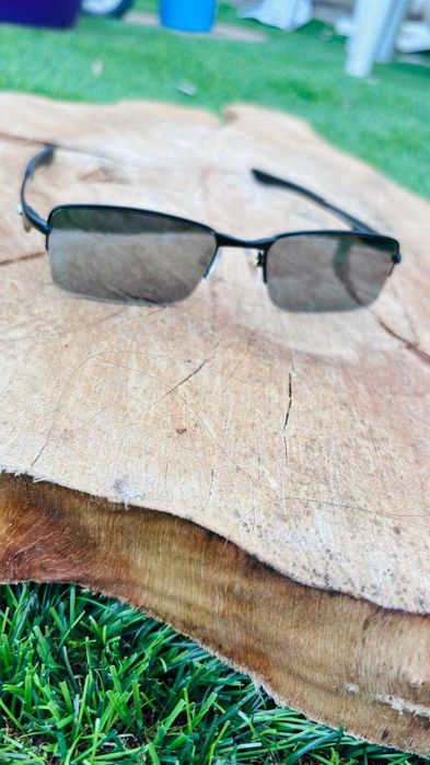 Óculos De Sol e Descanso Lupinha Do Vilão