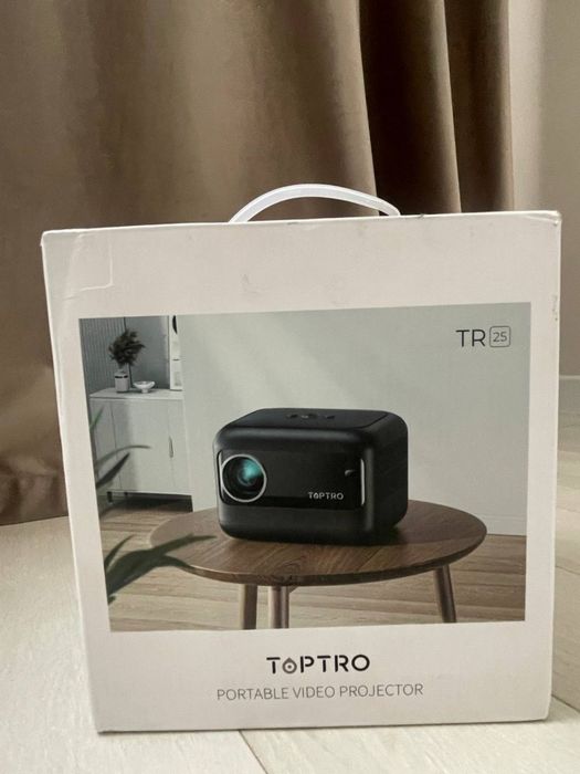 TOPTRO TR25 портативний відеопроектор.