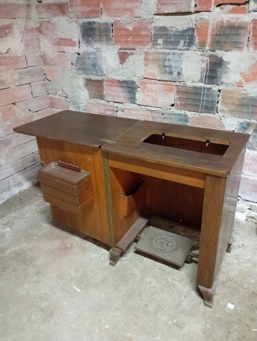 Máquina Oliva CL.46 preta