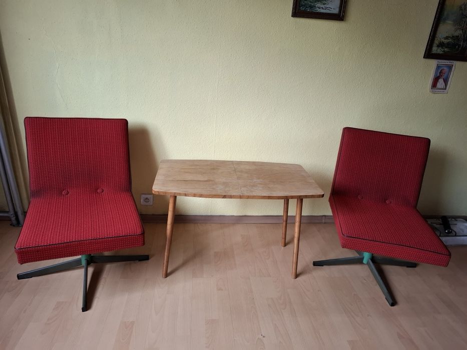 Sprzedam komplet Retro 2 Fotele I stolik