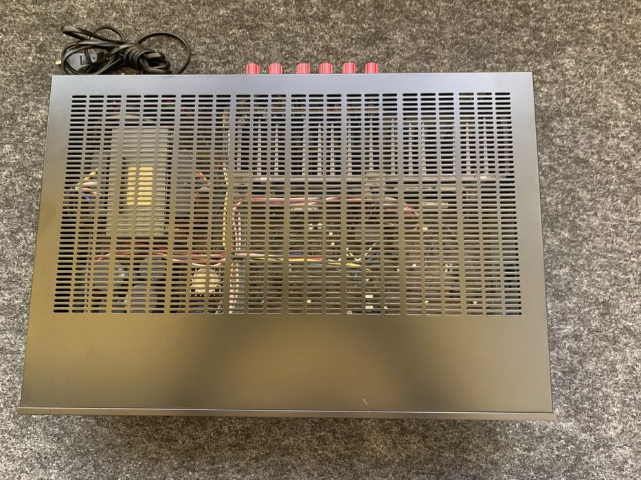 Kenwood Basic M1 - Amplificador