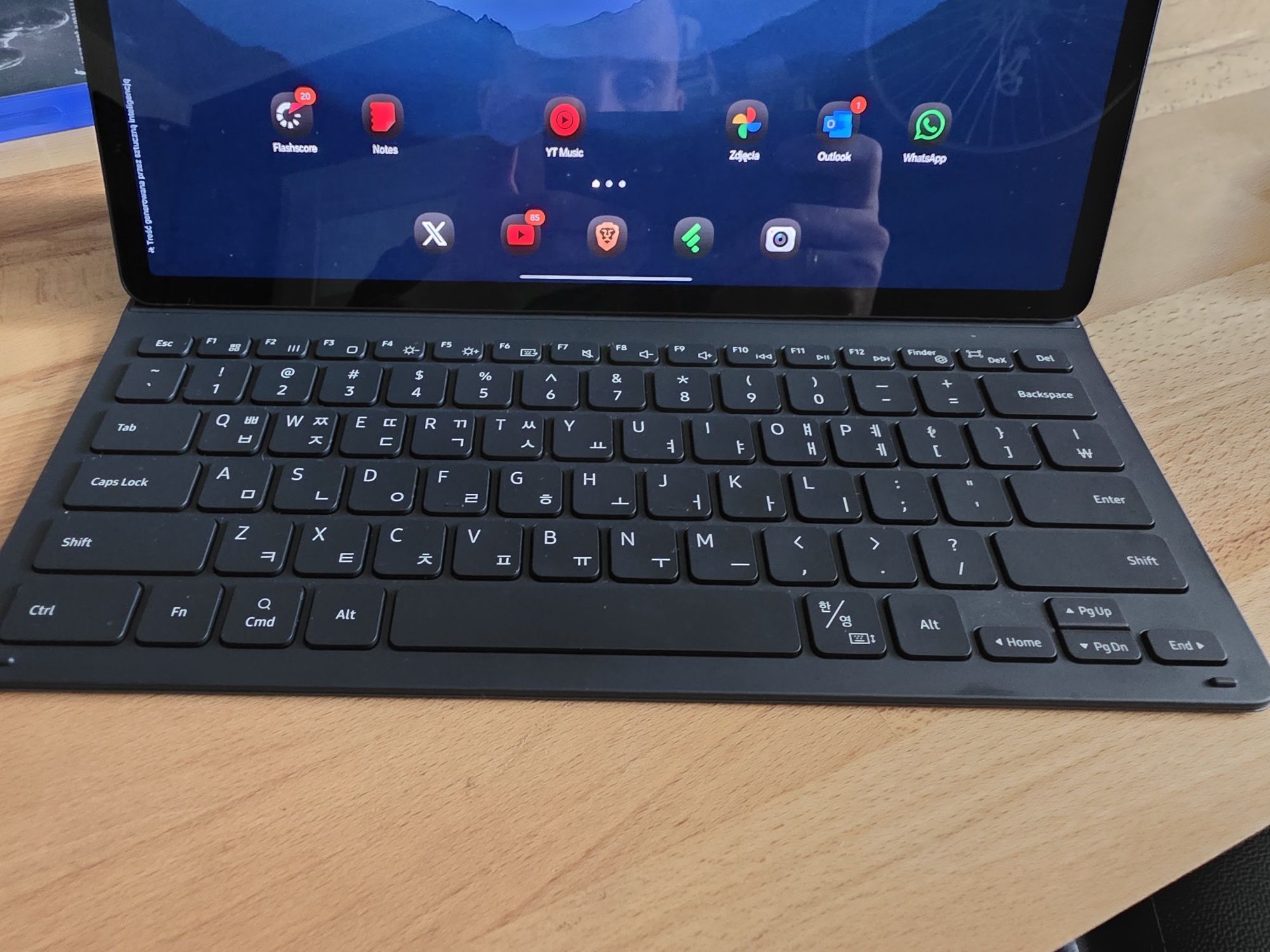 Samsung Galaxy Tab S9+(plus) 12/256 WiFi +  keyboard