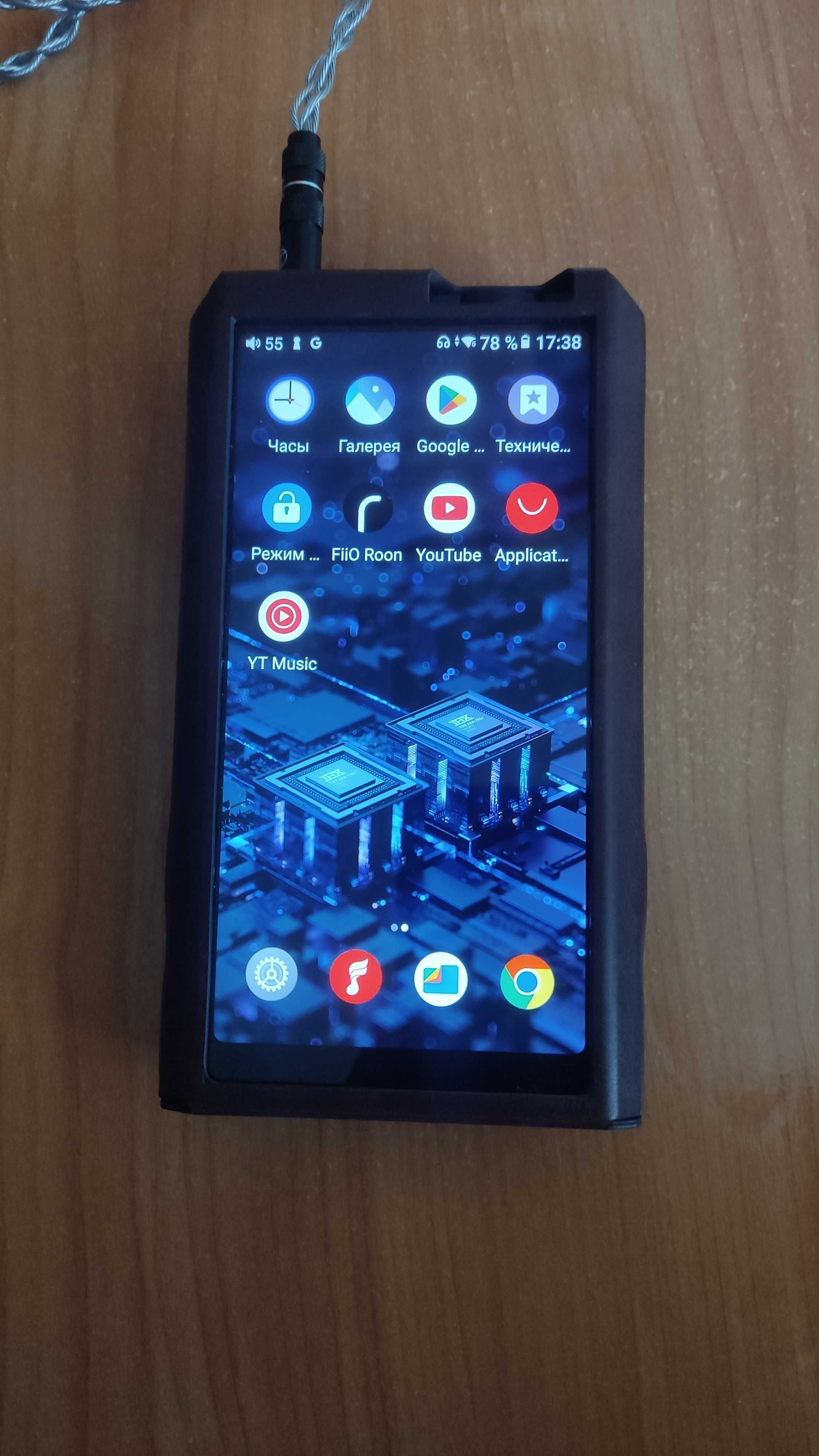 Hi-Fi аудіоплеєр FiiO M17   в ідеальному стані