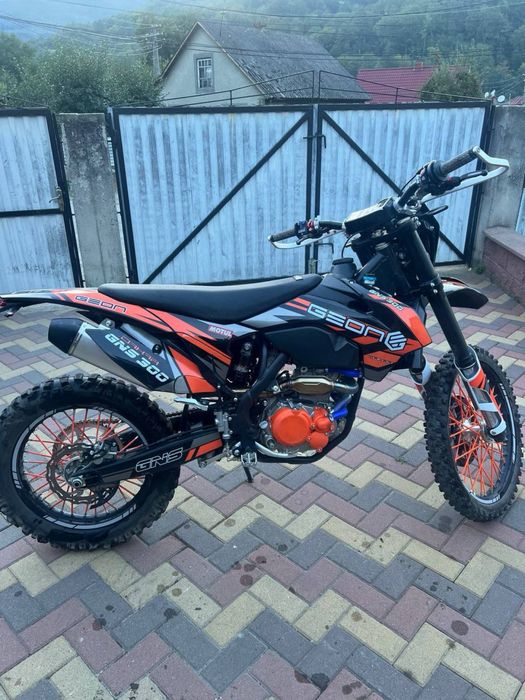 Продам GNS 300.