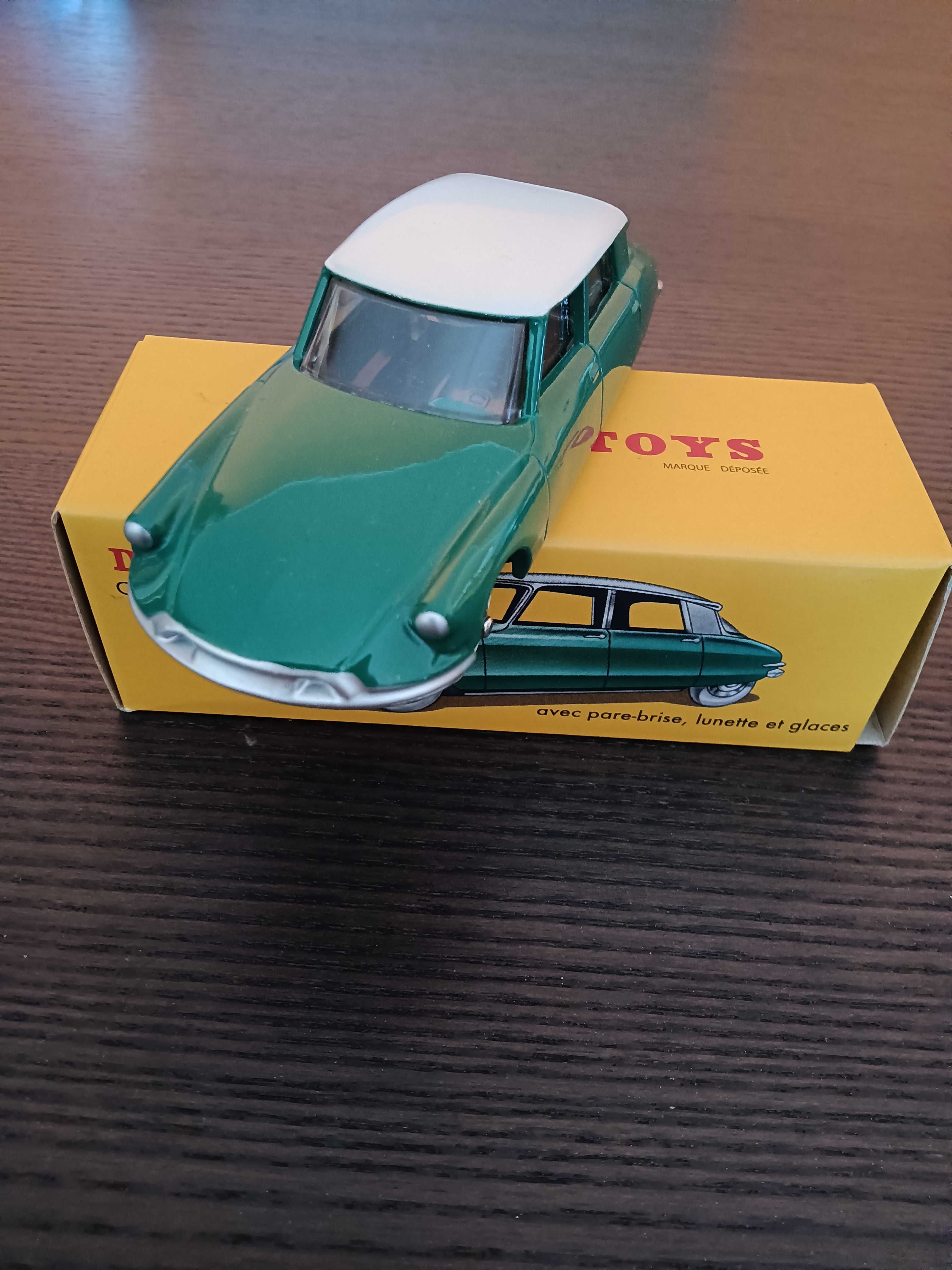 Dinky Toys carro citroen DS 19 verde