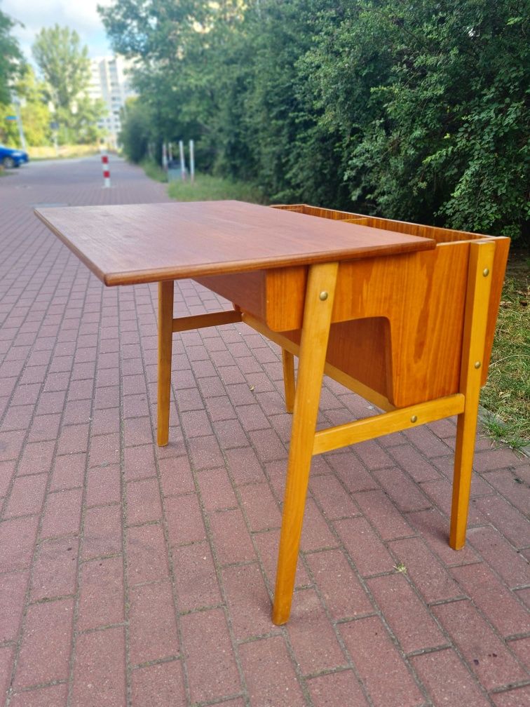 Biurko tekowe,wolnostojące,skandynawski design,Norwegia lata 60,Mid-c