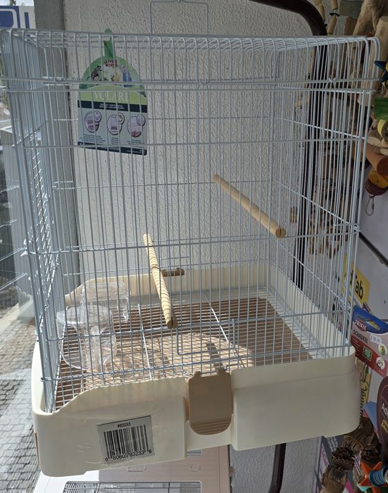 Gaiolas novas em loja
