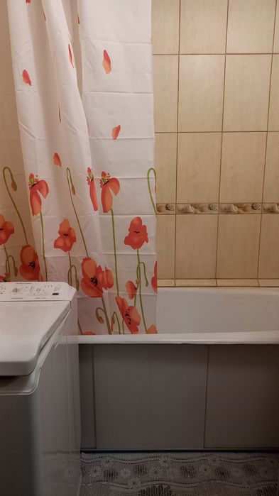 Сдаю 0днокомнатную квартиру на Троещине  в районе Фестивального