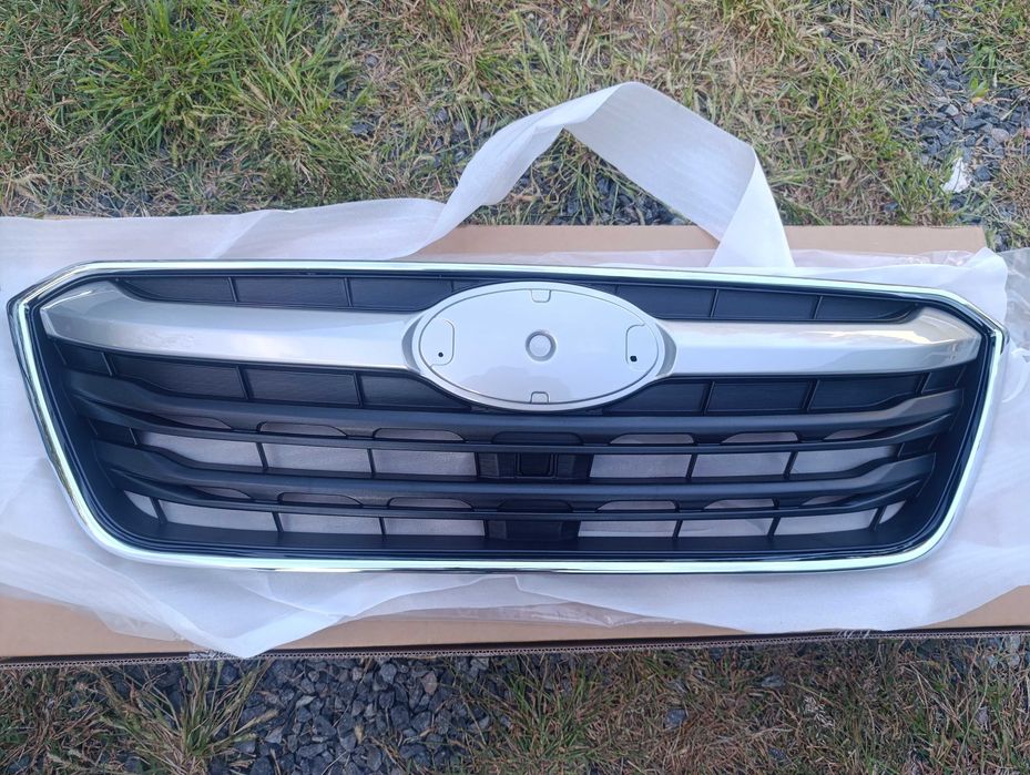 Решітка радіатора Субару Аутбек 2020-2022