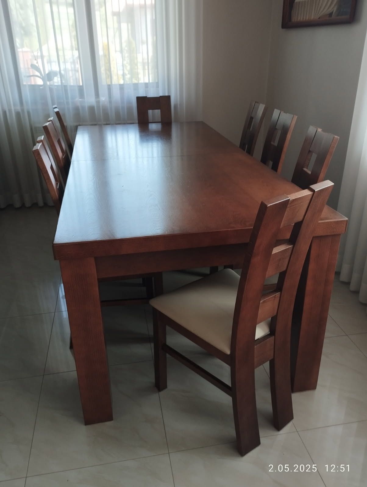 Stół drewniany (krzesła osobna oferta)