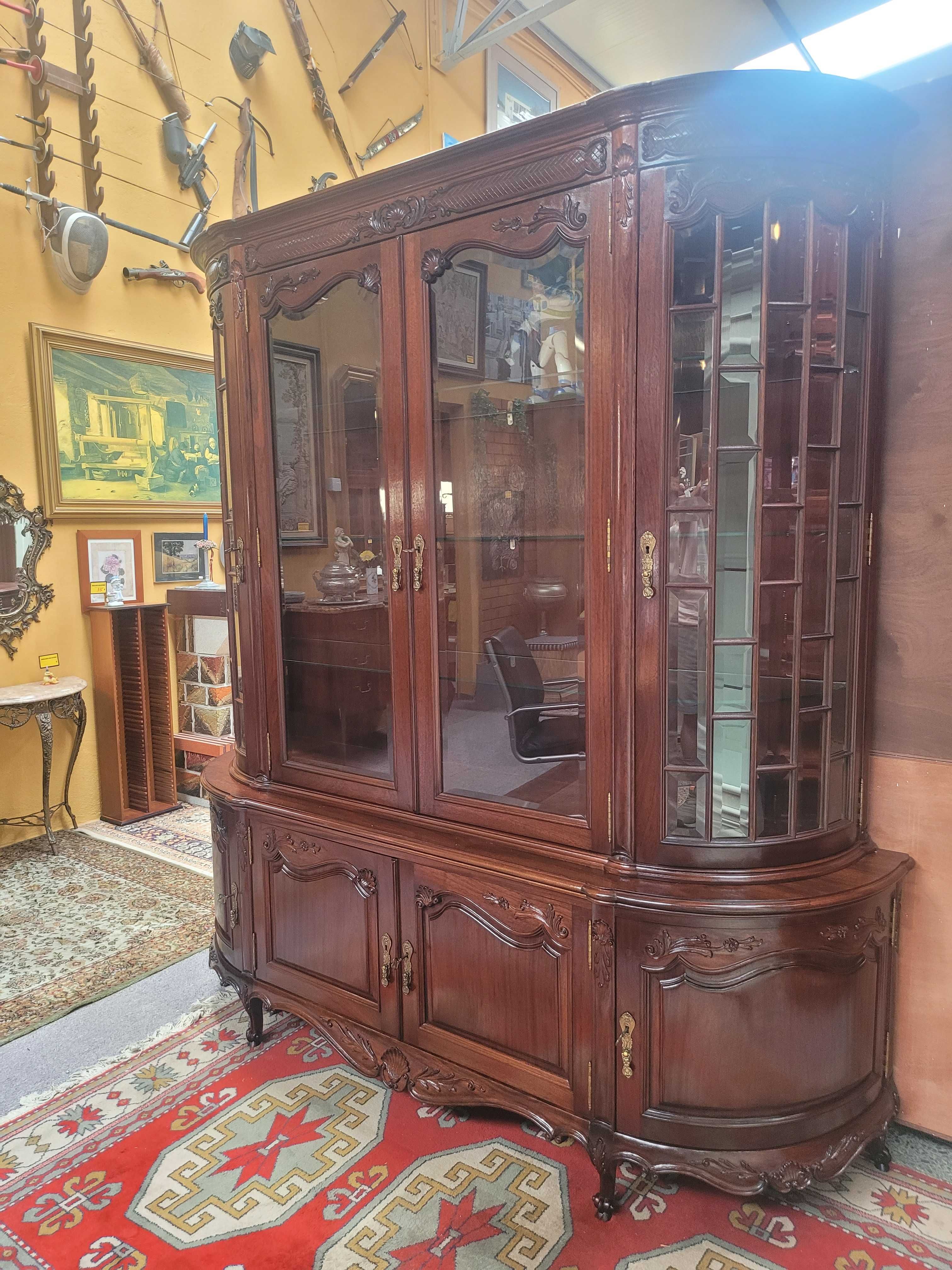 ARMÁRIO VITRINE DE 2 CORPOS - Em madeira escurec