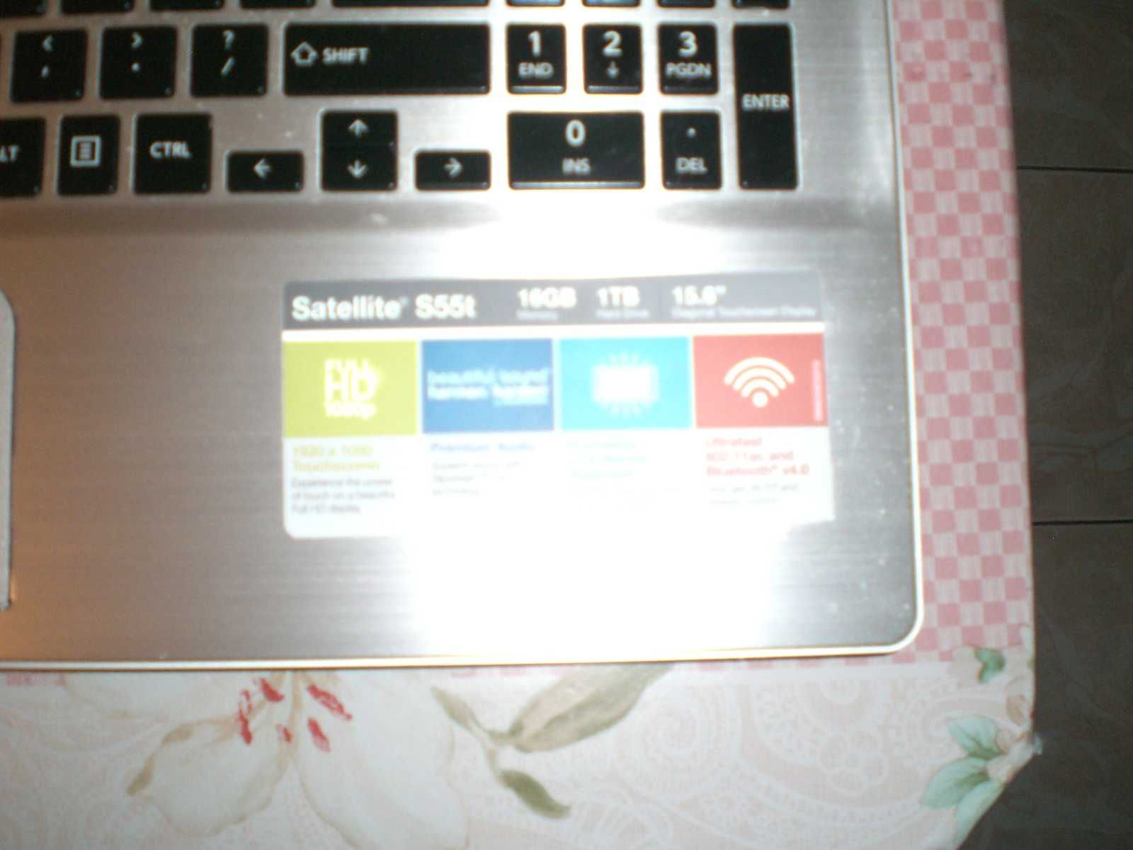 Komputer laptop Toshiba