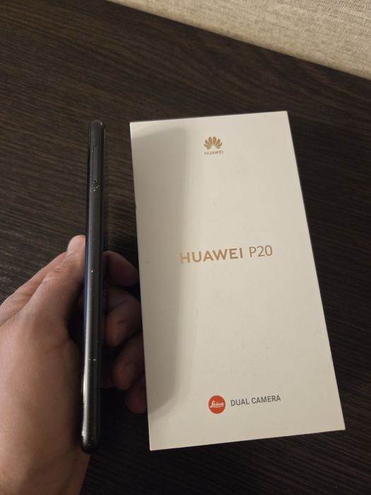 Продам телефон Huawei P20
