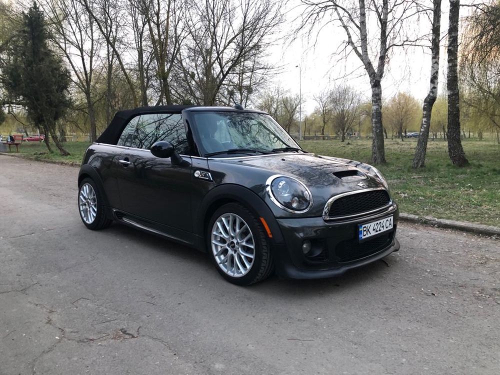 Продам MINI John Cooper Works cabriolet 2013