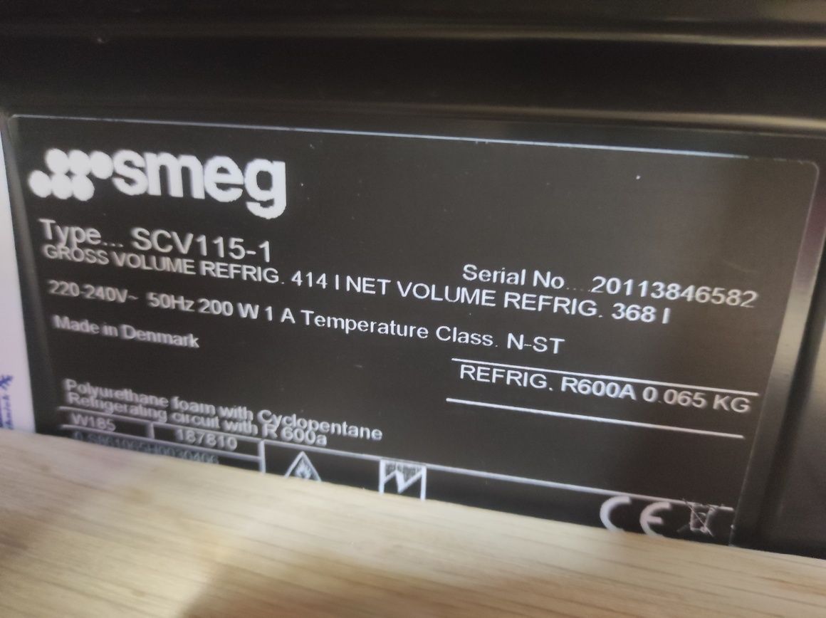 Винный шкаф SMEG SCV 115-1