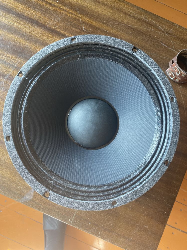 Celestion Copperback neodymowy 250W 4 ohm