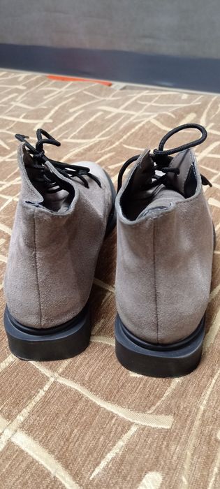 Продам ботінки жіночі весна/осінь.