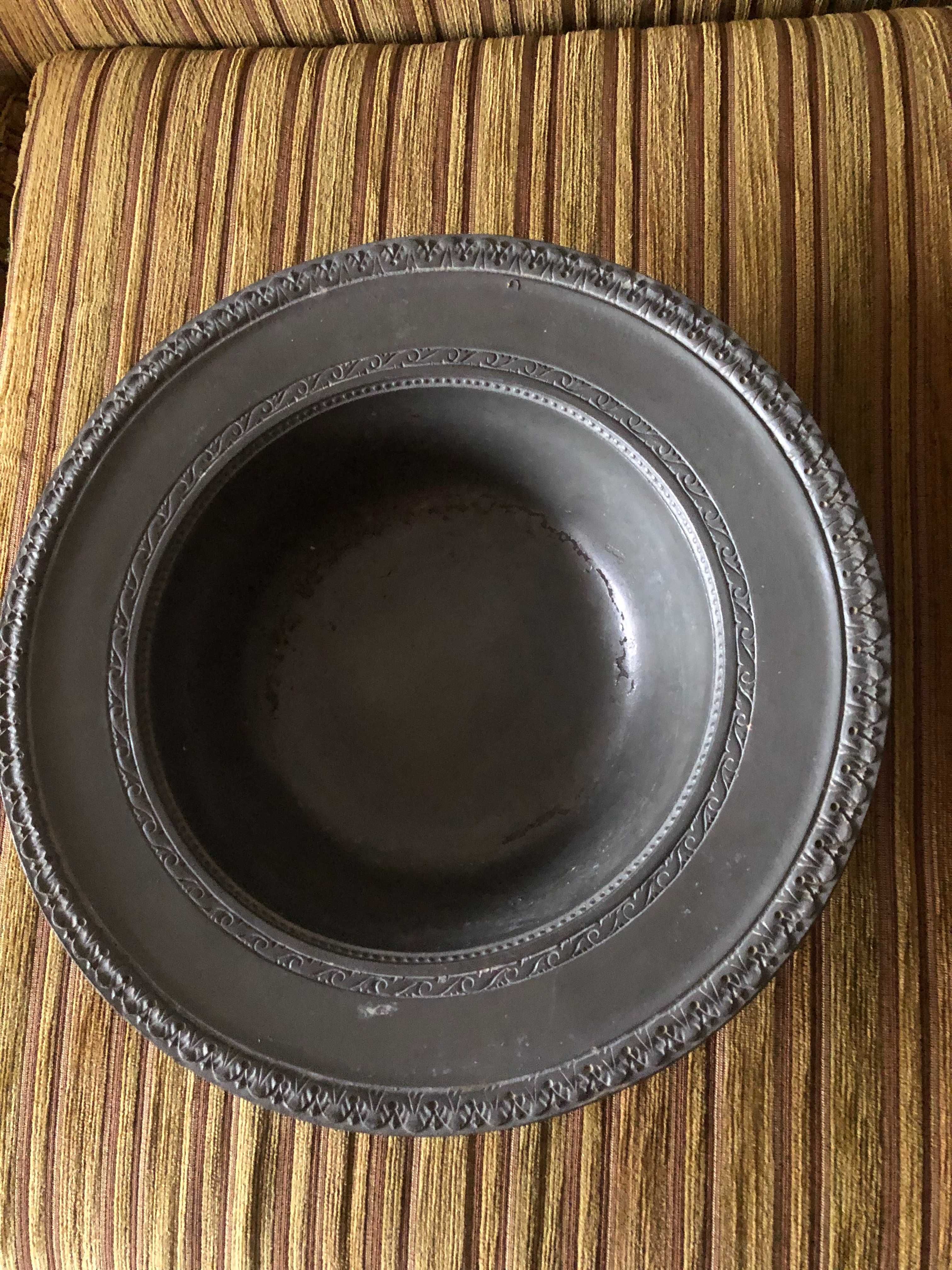 Taça de estanho antiga