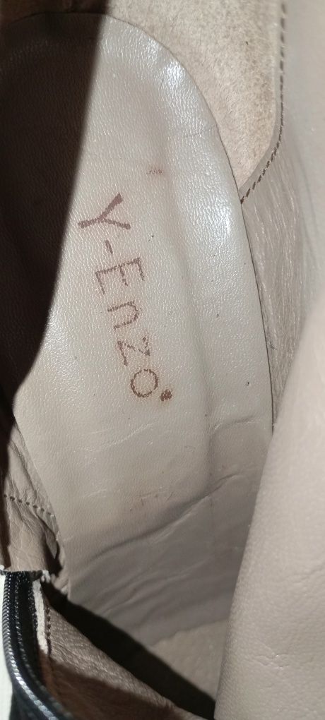 Botas camurça pretas de cano alto Y Enzo