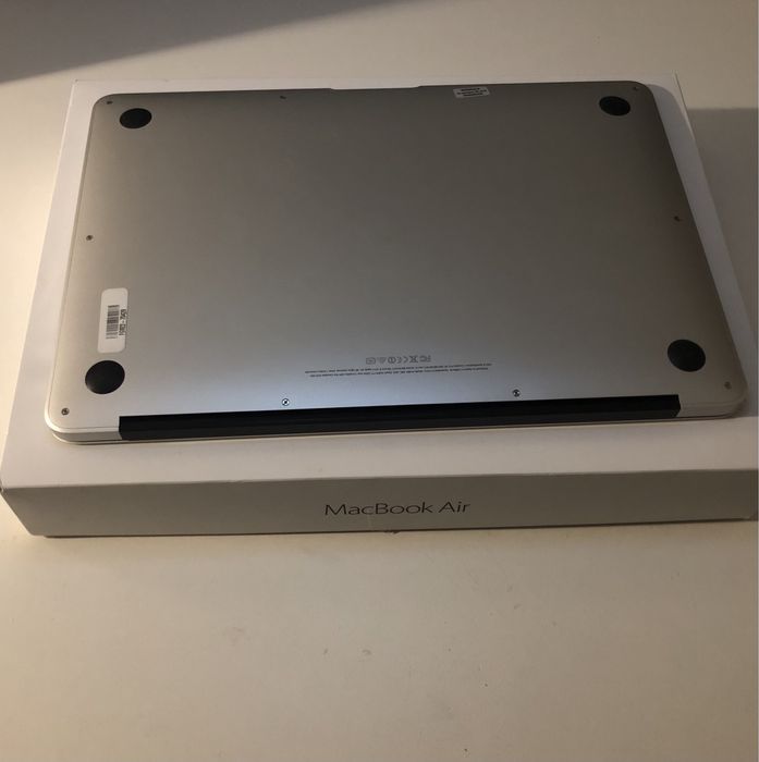 MacBook Air 13 (2014) i7, 8gbRAM, 250gb SSD