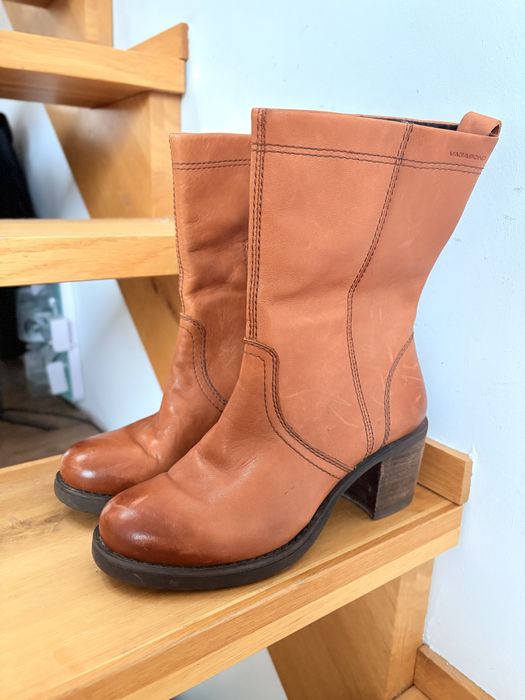 Botki na obcasie brązowe skórzane kowbojki z suwakiem vagabond