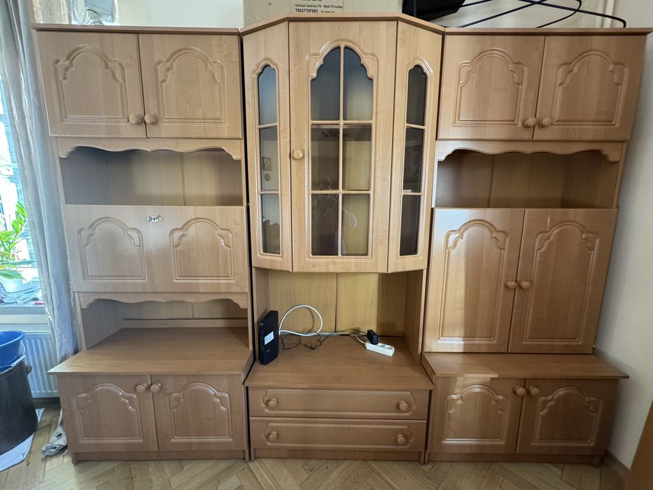 Komplet mebli/mebloscianka + szafy