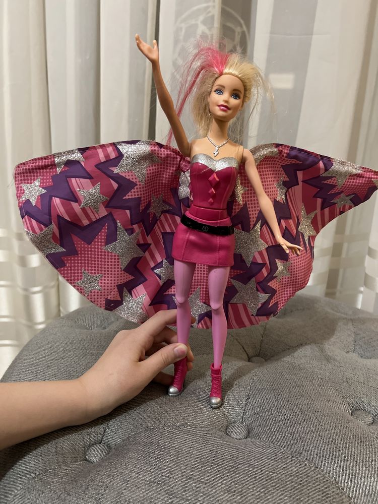 Lalka Barbie Super firmy Mattel