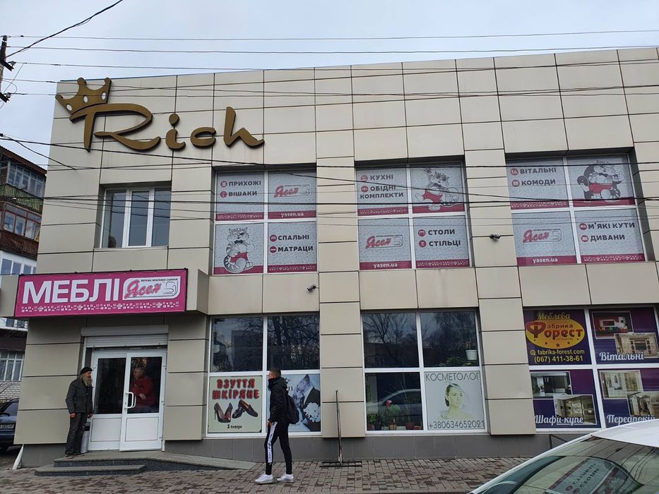 Монтаж реклами, поклейка плівки, натяжка банерів, монтаж лайтбоксів