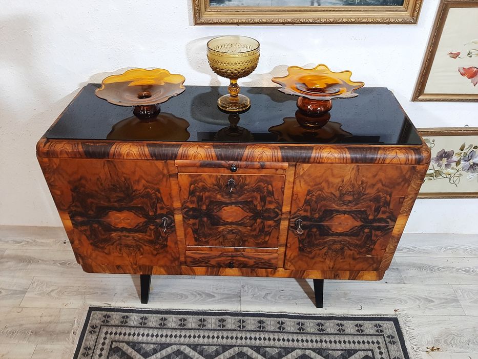 Komoda w stylu art deco po renowacji