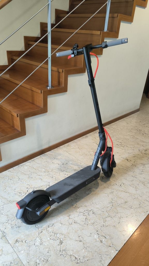 Trotinete Xiaomi 5 nova com acessórios