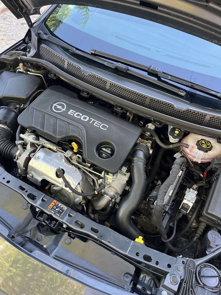 Opel Astra 1.6 CDTi 136cv Innovation