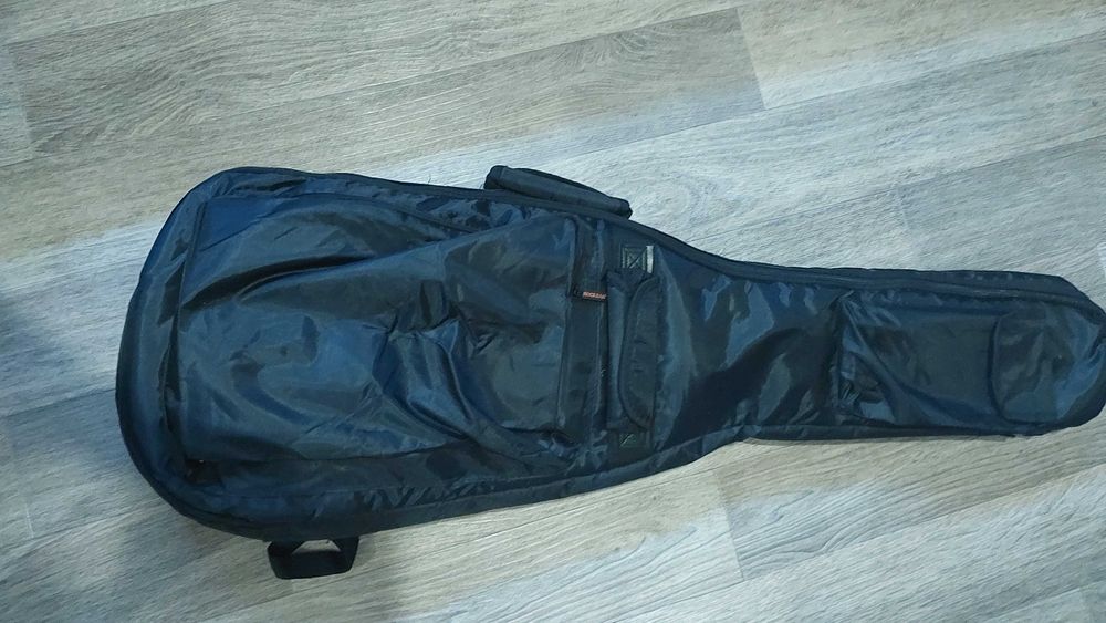Продаю електрогітару Cort G250