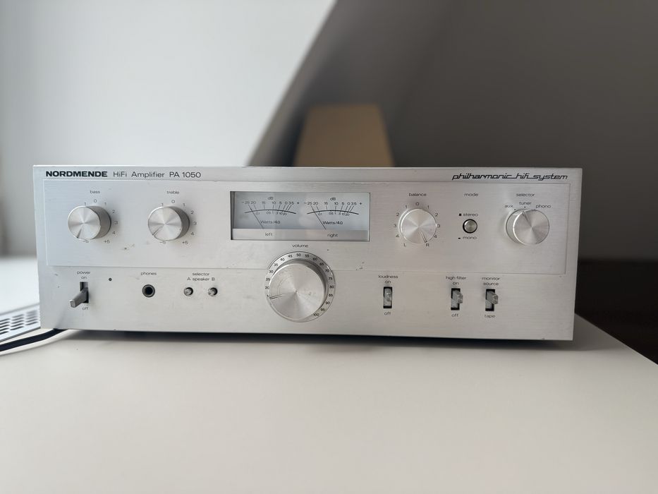 Підстилювач Nordmende PA1050