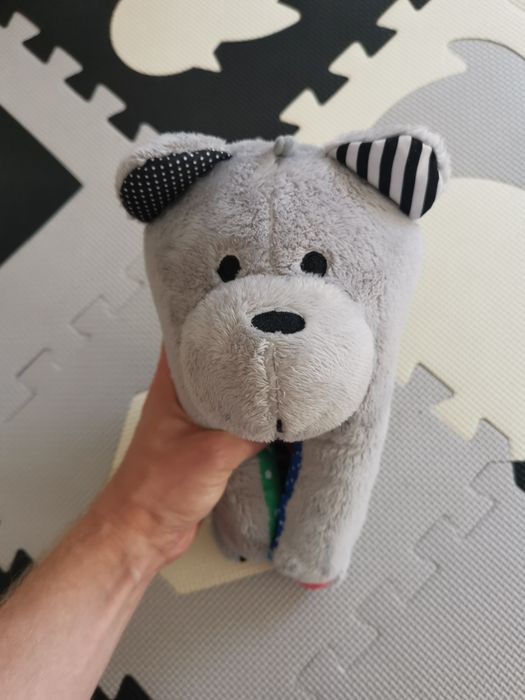 Whisbear, zabawka interaktywna Miś Szumiś, z magnesami w łapkach