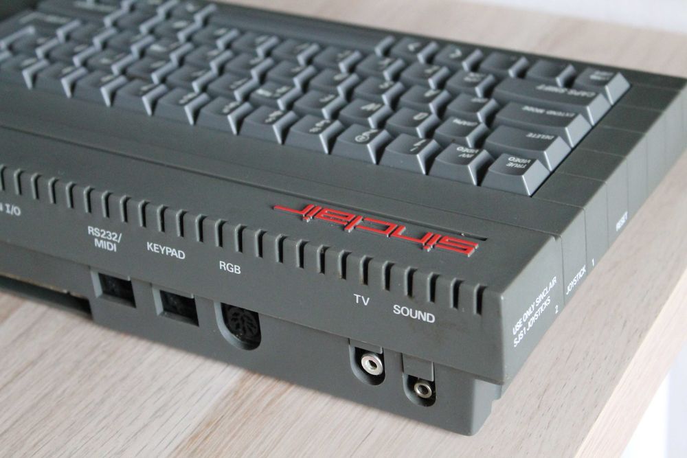 ZX Spectrum +2 grey szary.