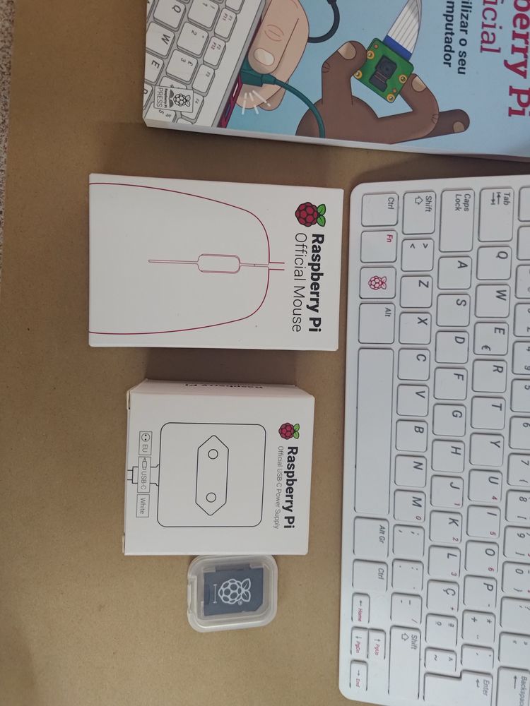 Kit Raspberry PI 400 PT