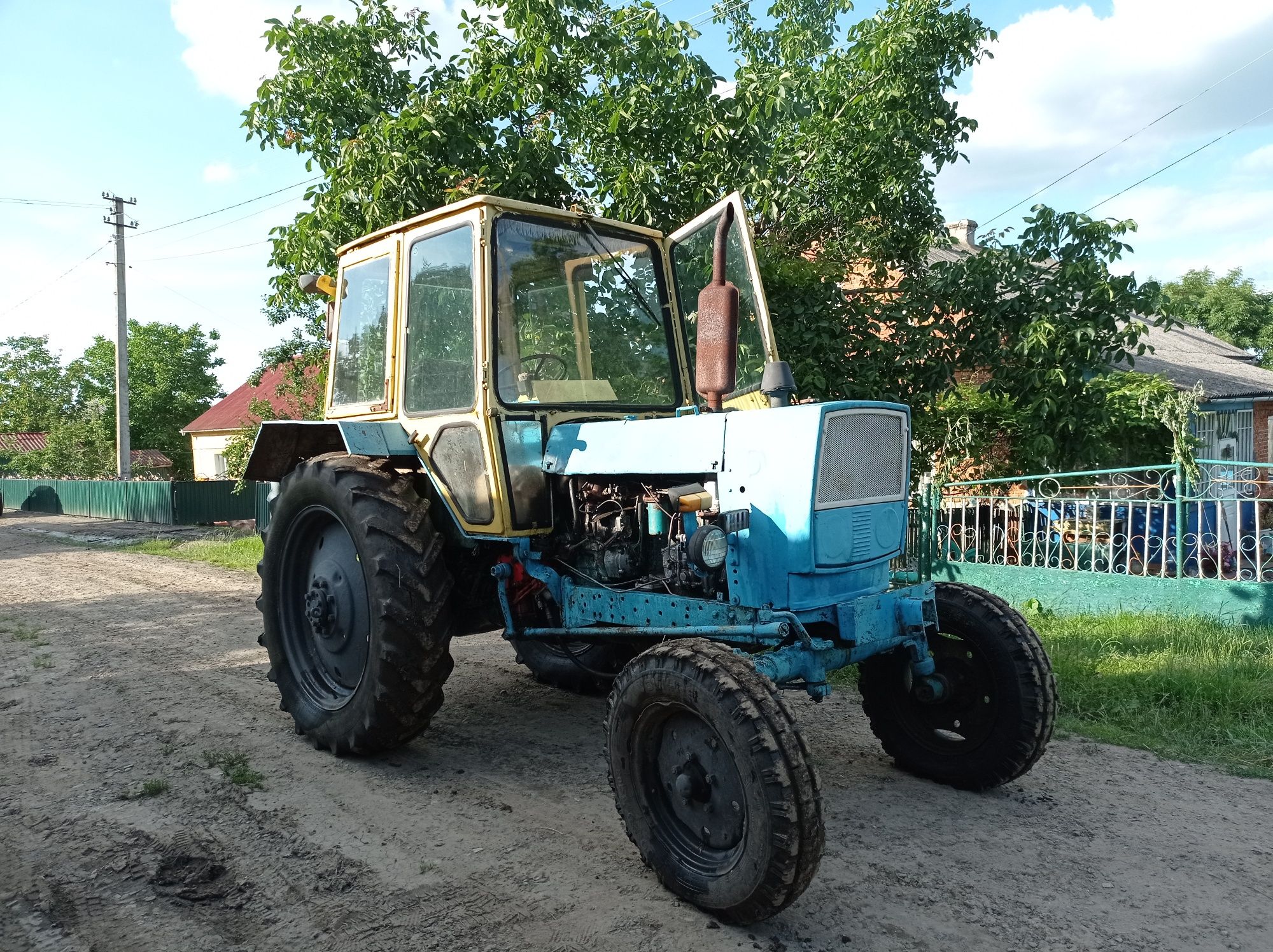 Трактор ЮМЗ -6 АКЛ