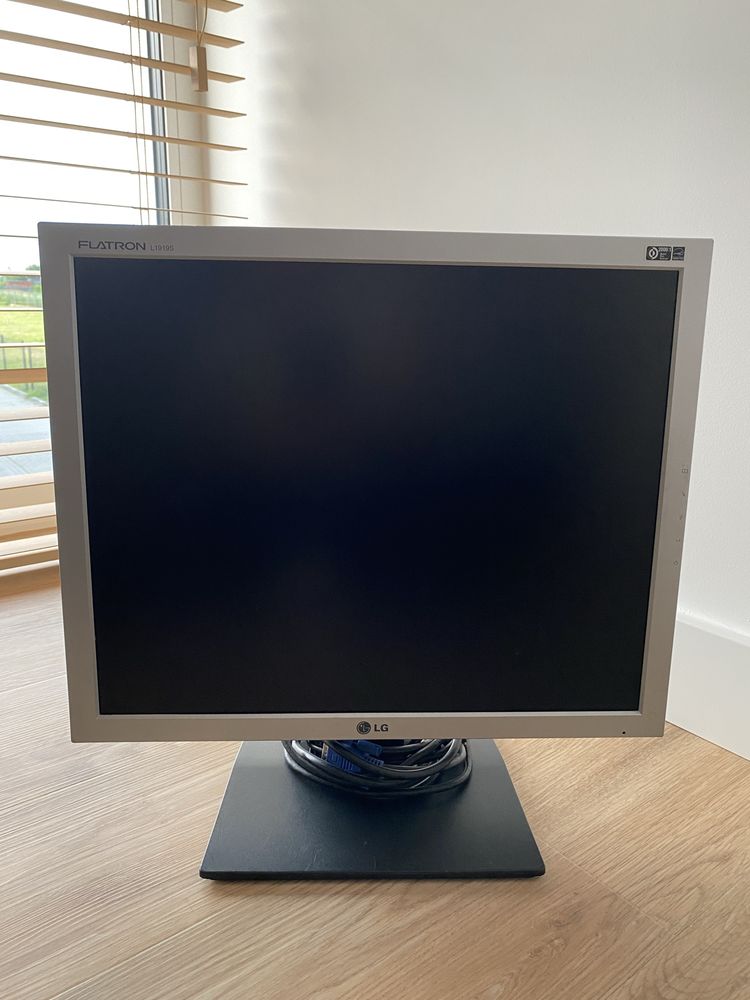 Monitor LG Flatron L1919S