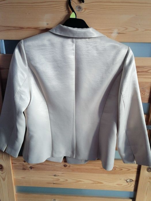 Marynarka damska firmy La Vienne w rozmiarze 42