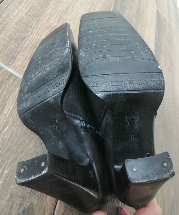 Чобітки осінь жіночій