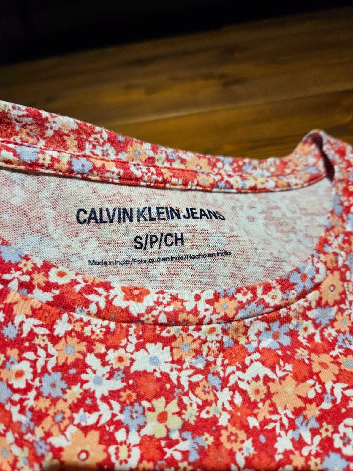 T-shirt Calvin Klein S