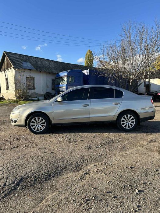 Volkswagen Passat  б6  на Автоматі