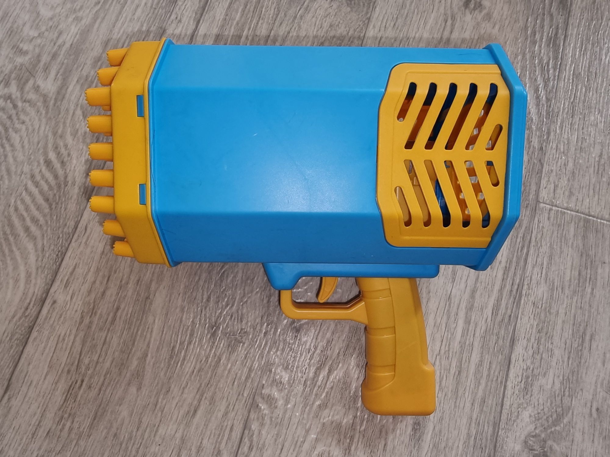 Пістолет для мильних бульбашок Bazooka bubble gun, генератор мильних б