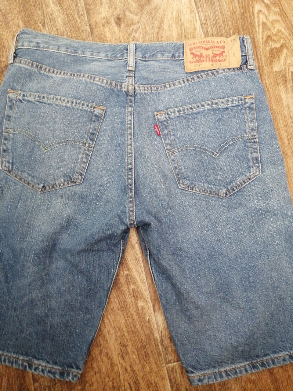 Мужские шорты. Levis