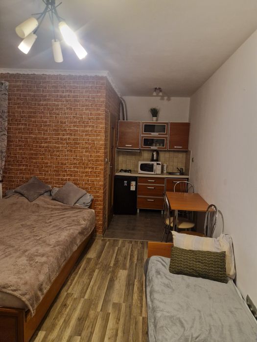 Witam wynajmę  pokój z aneksem kuchennym I łazienką